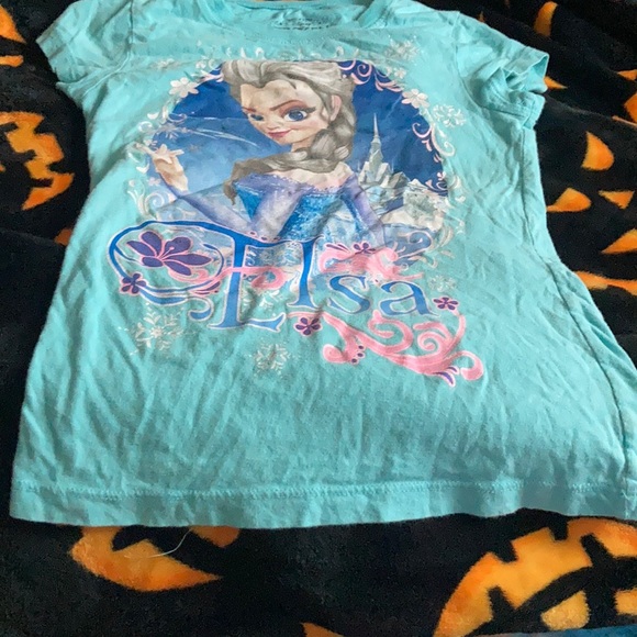Bundle of 2 SHIRTS! Disney Frozen and Hello Kitty! - Picture 4 of 10